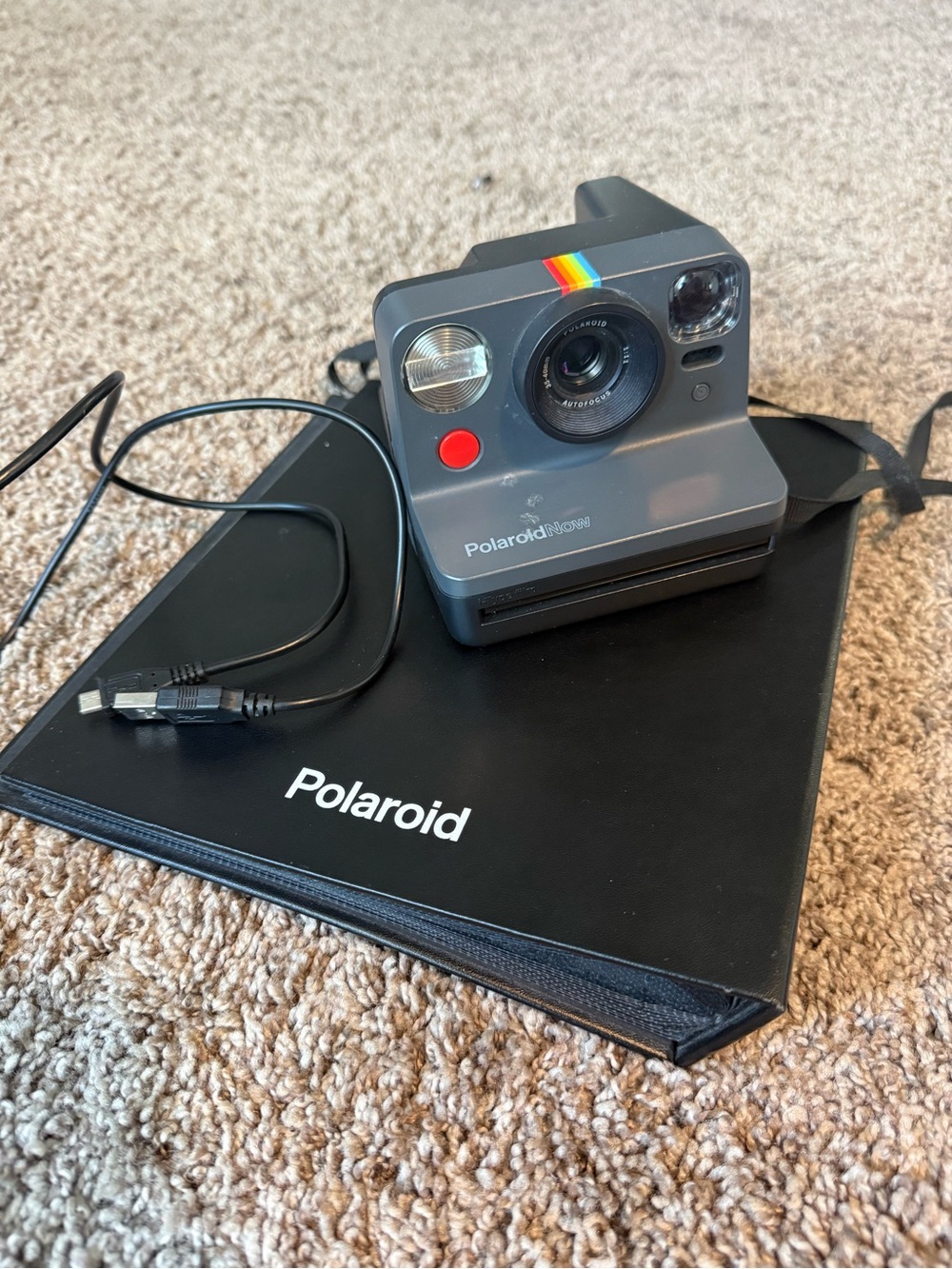 Polaroid now instant Camera in Gray with photo album